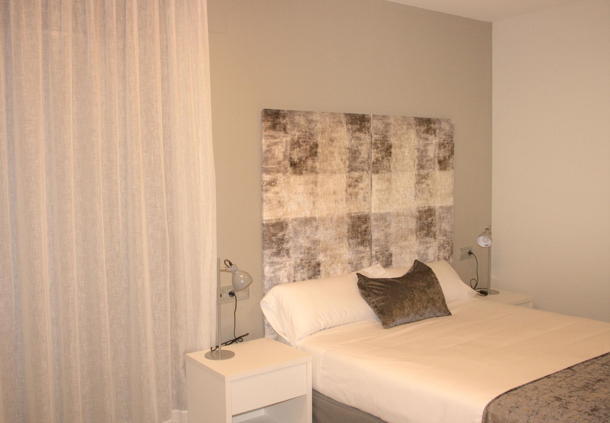 Apartamentos Real Lleida Kültér fotó