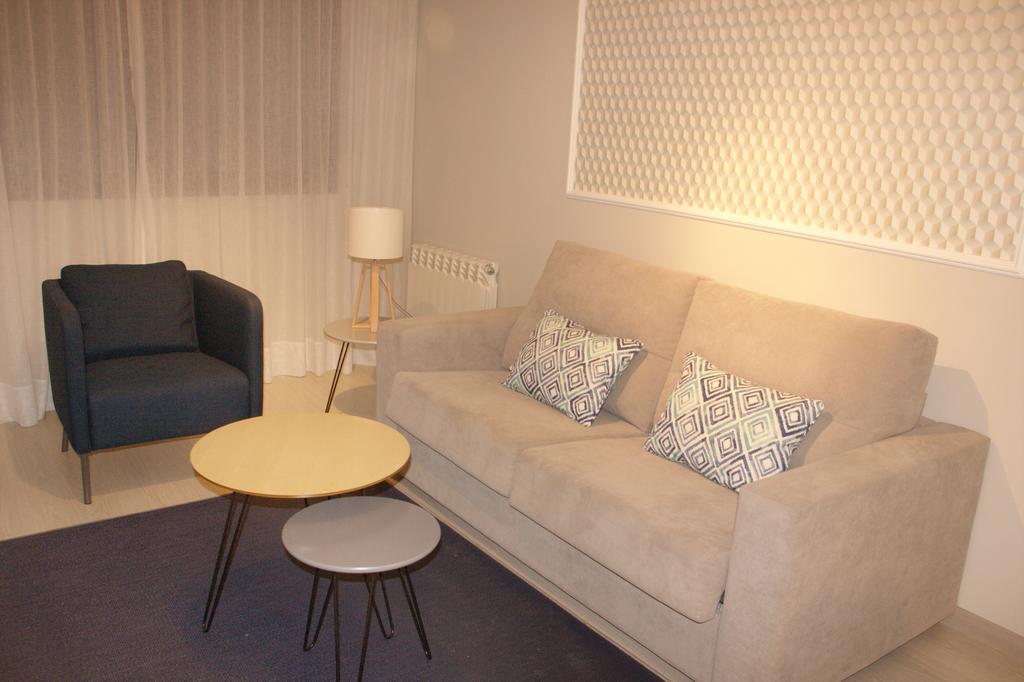 Apartamentos Real Lleida Kültér fotó