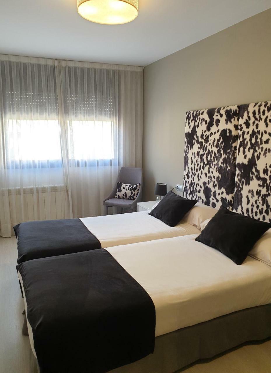 Apartamentos Real Lleida Kültér fotó